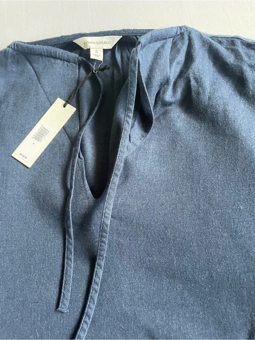Banana Republic Women’s Blue Solid Woven Cotton V-Neck Tie Balloon Blouse